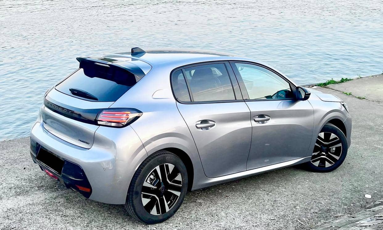 Peugeot 208 — photo 5
