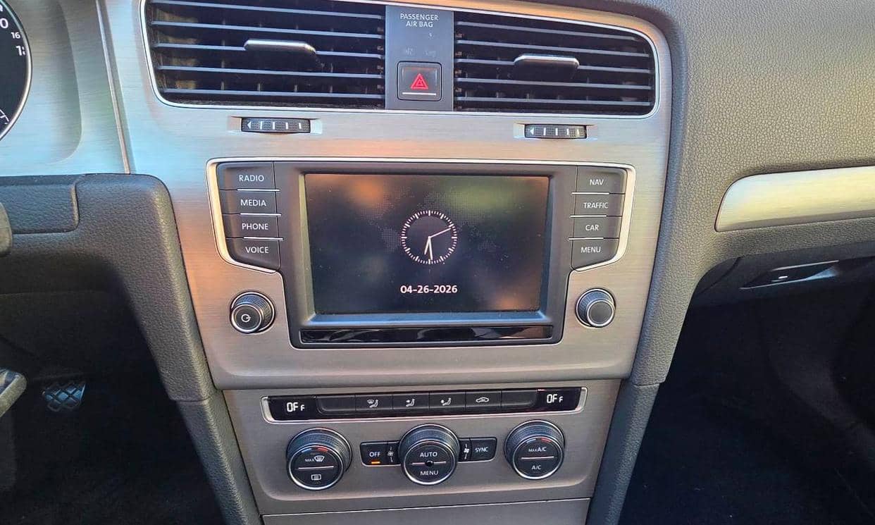 Volkswagen GOLF — photo 12