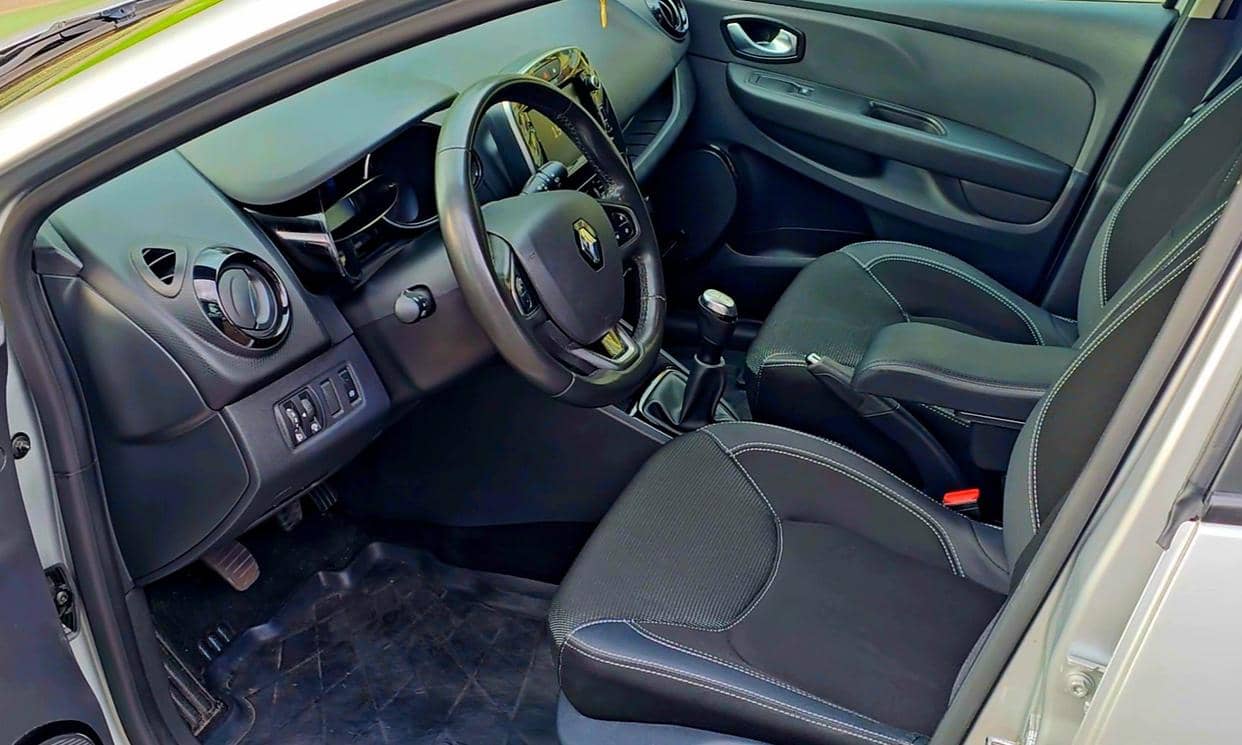 Renault CLIO IV — photo 19