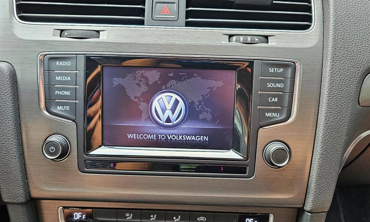 Volkswagen GOLF — photo 13