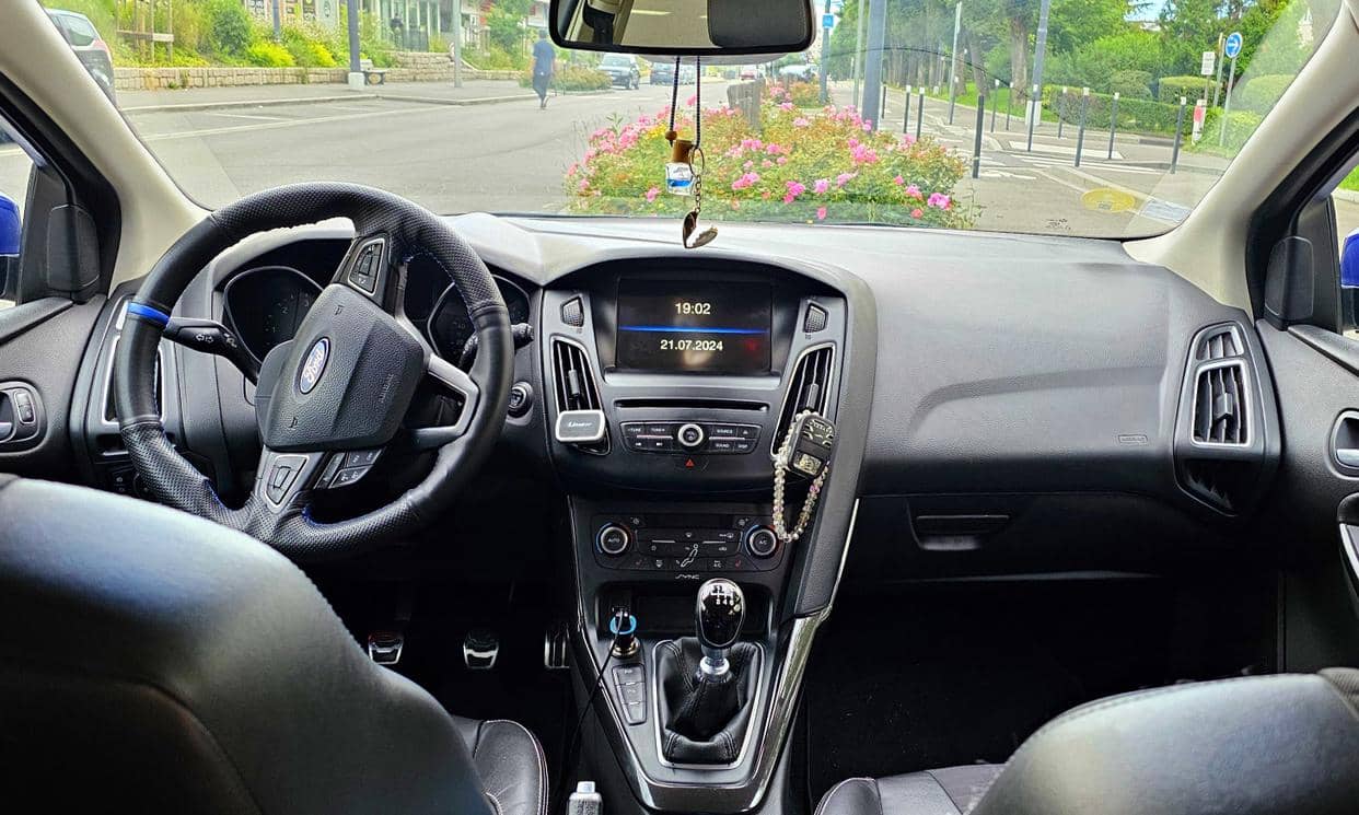 Ford FOCUS — photo 11