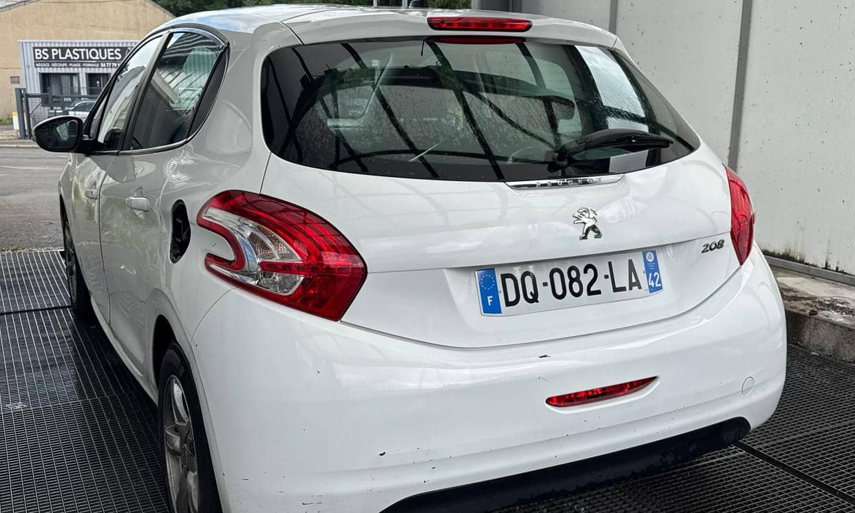 Peugeot 208 — photo 4