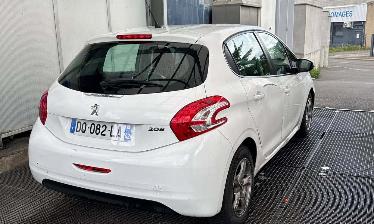 Peugeot 208 — photo 6