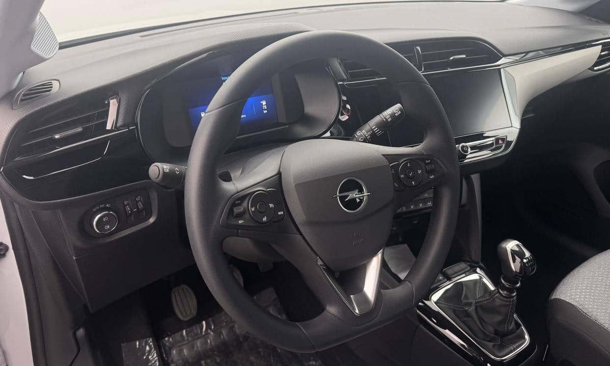 Opel CORSA — photo 9