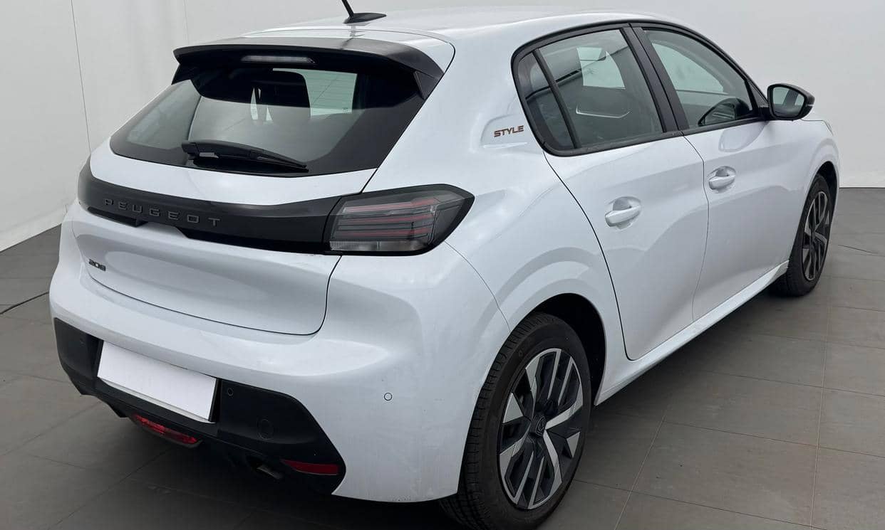 Peugeot 208 — photo 5