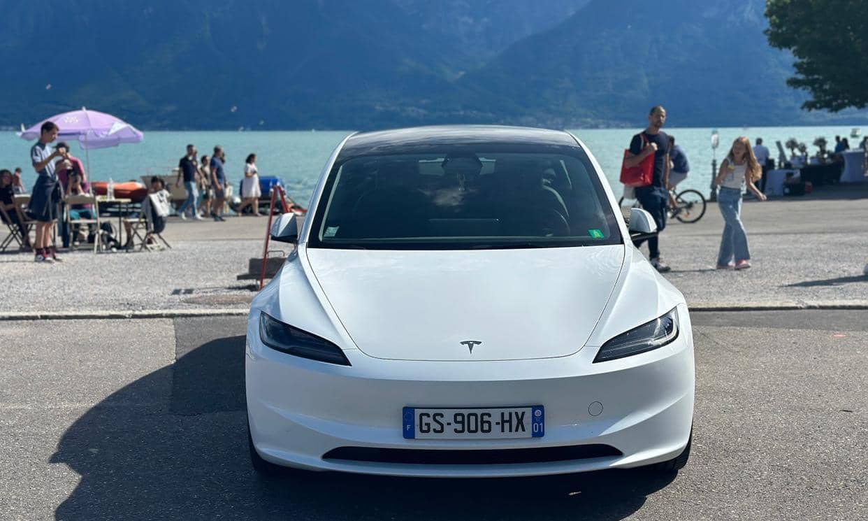 Tesla MODEL 3 — photo 8