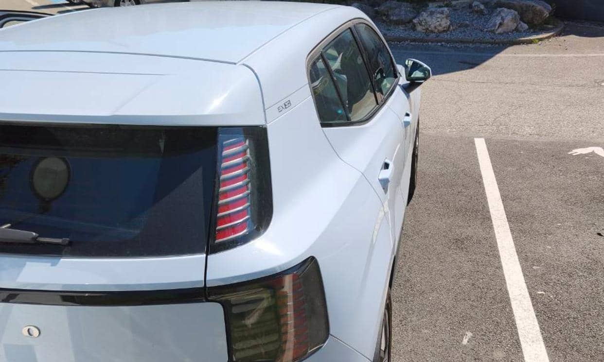 Volvo EX30 — photo 7