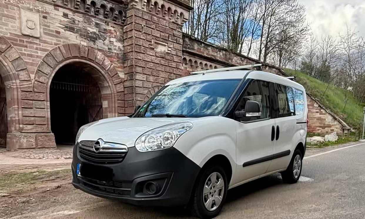 Opel COMBO — photo 2