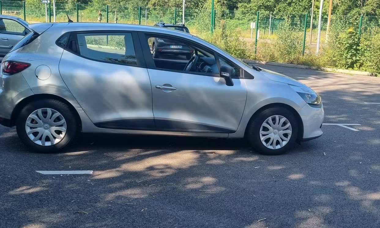 Renault CLIO IV — photo 7