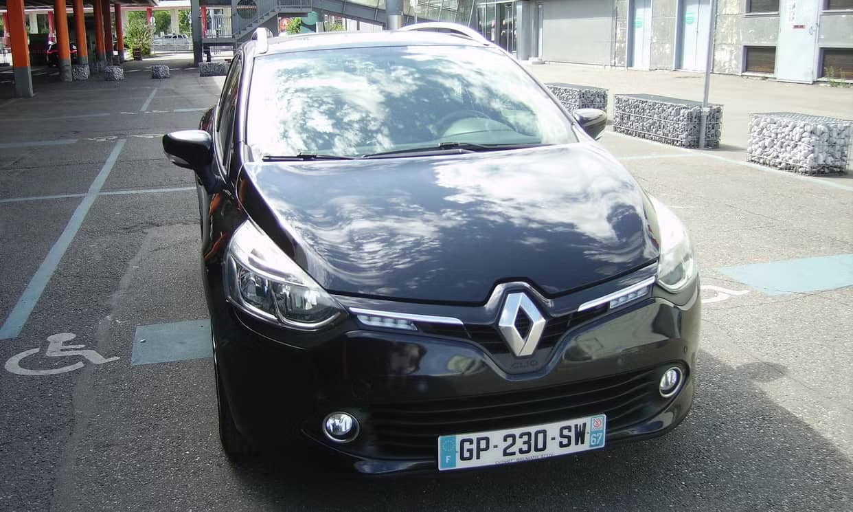Renault CLIO IV ESTATE — photo 4