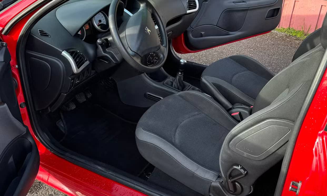 Peugeot 206+ — photo 4