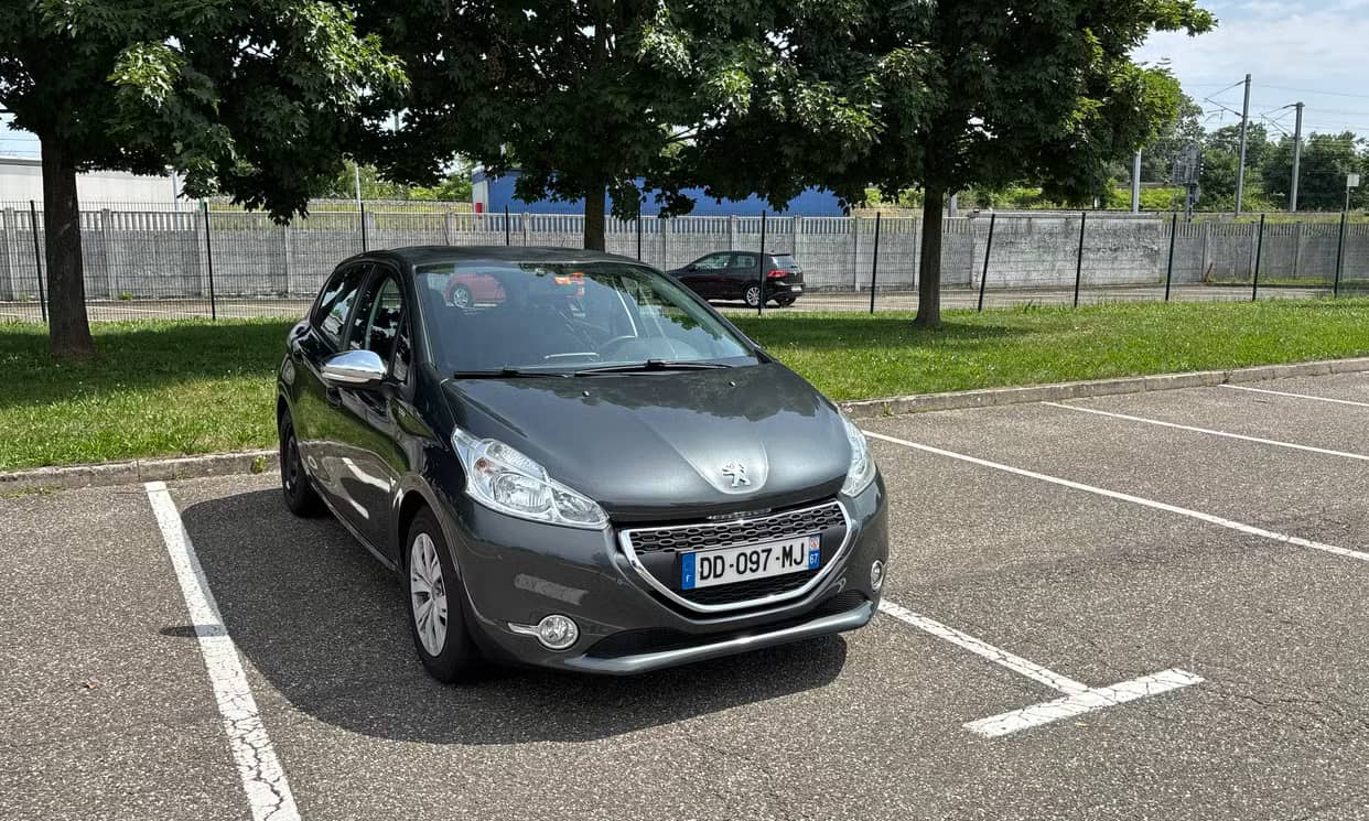 Peugeot 208 — photo 15