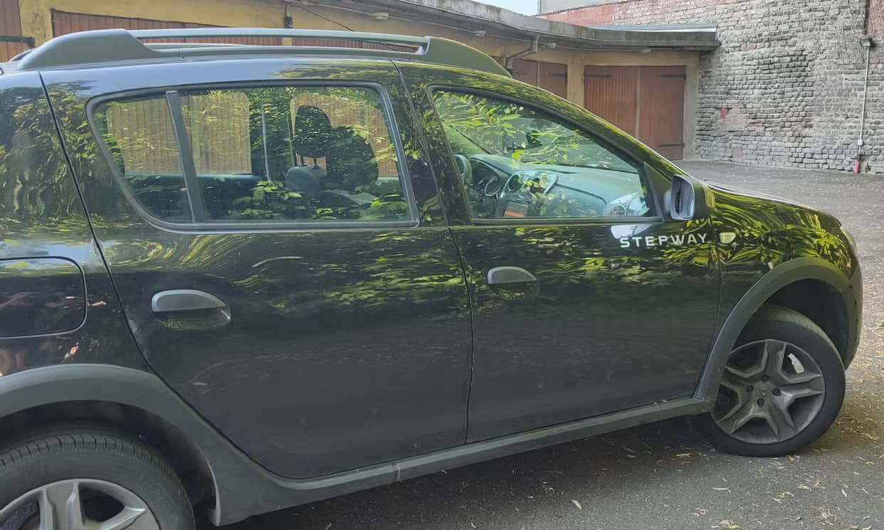 Dacia SANDERO — photo 2
