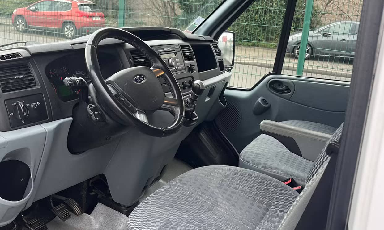 Ford TRANSIT — photo 8