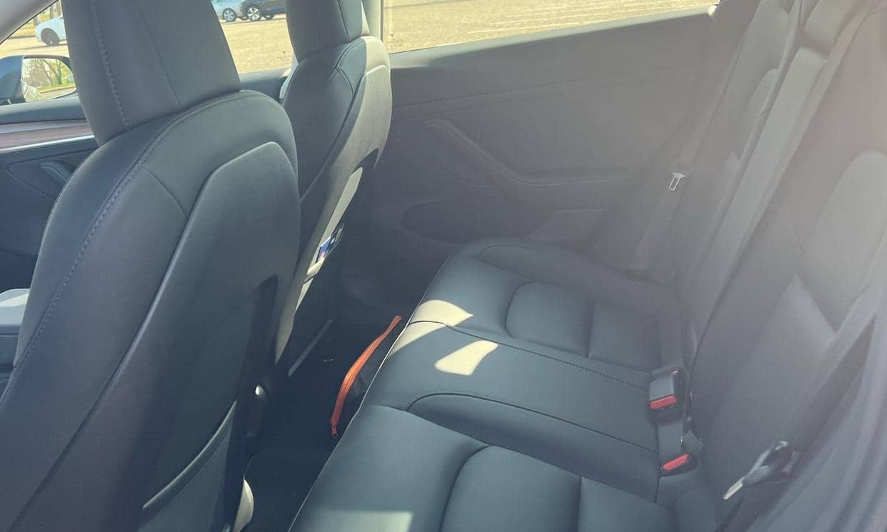 Tesla MODEL 3 — photo 7