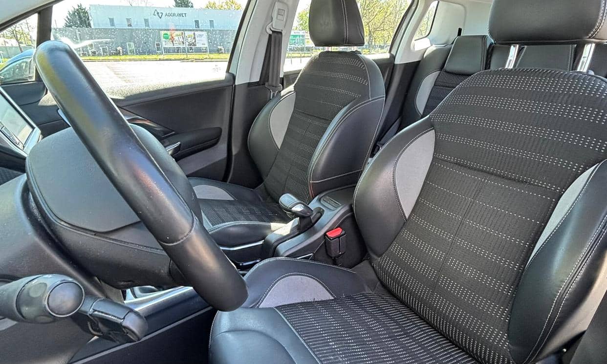 Peugeot 2008 — photo 12