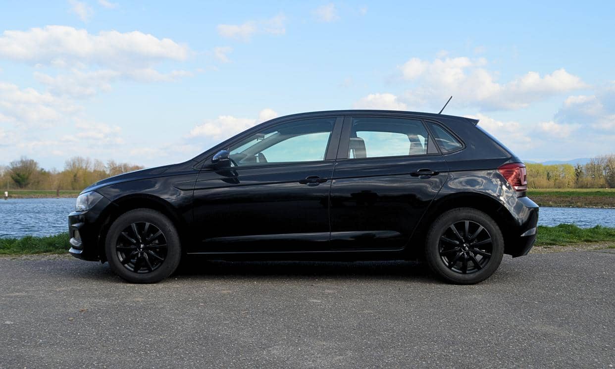 Volkswagen POLO VI — photo 3