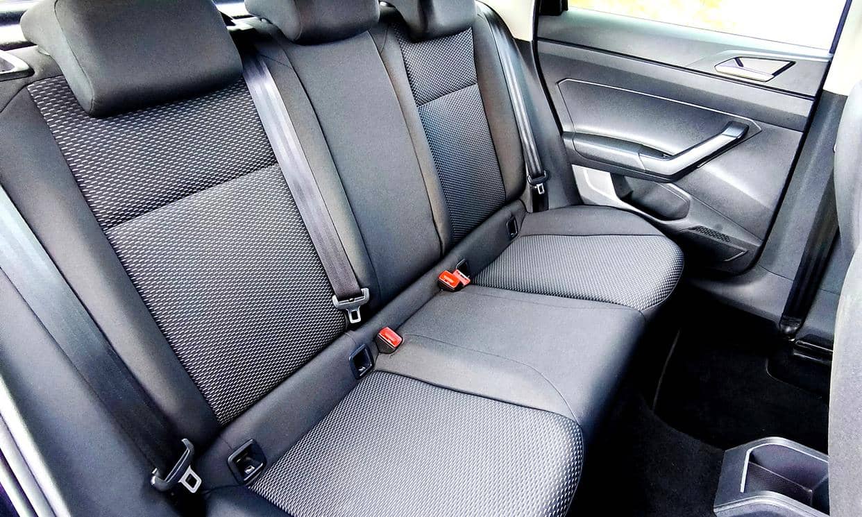 Volkswagen POLO VI — photo 6