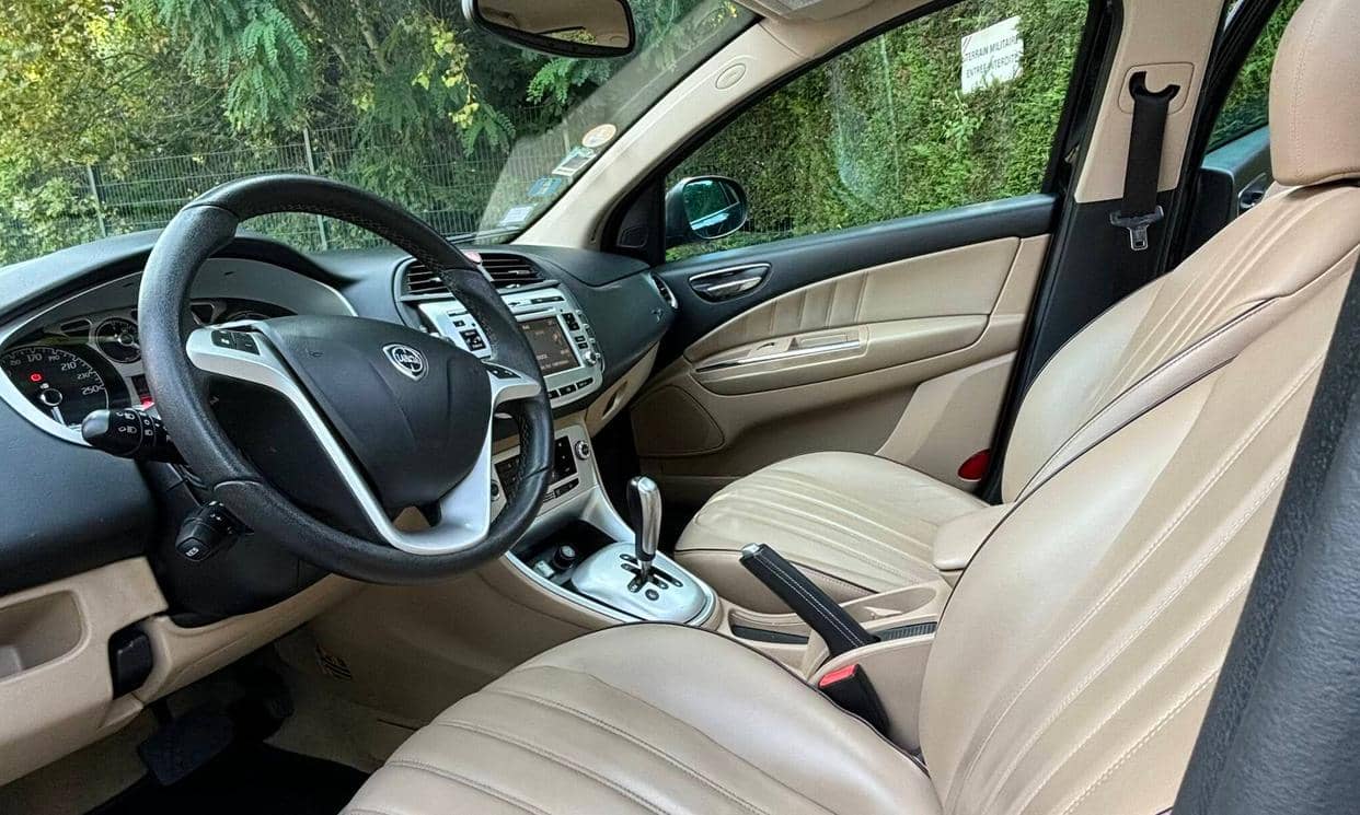 Lancia DELTA — photo 2