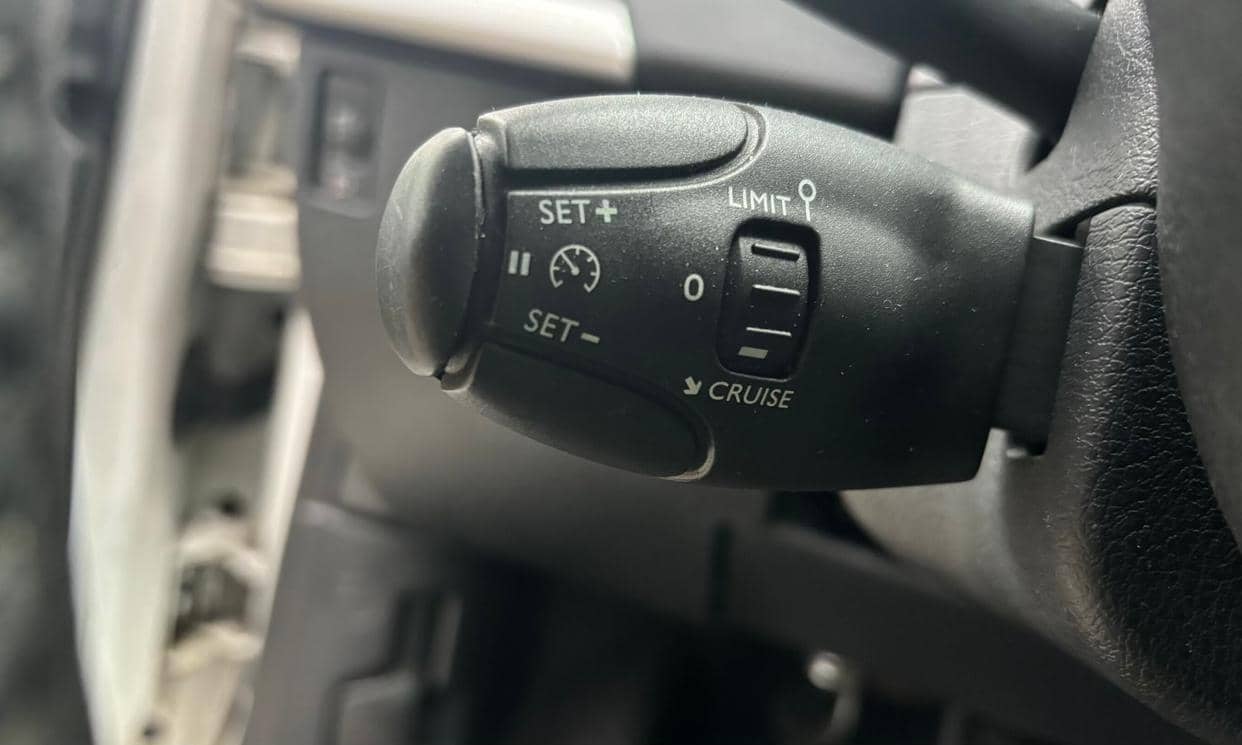 Peugeot 207 — photo 6