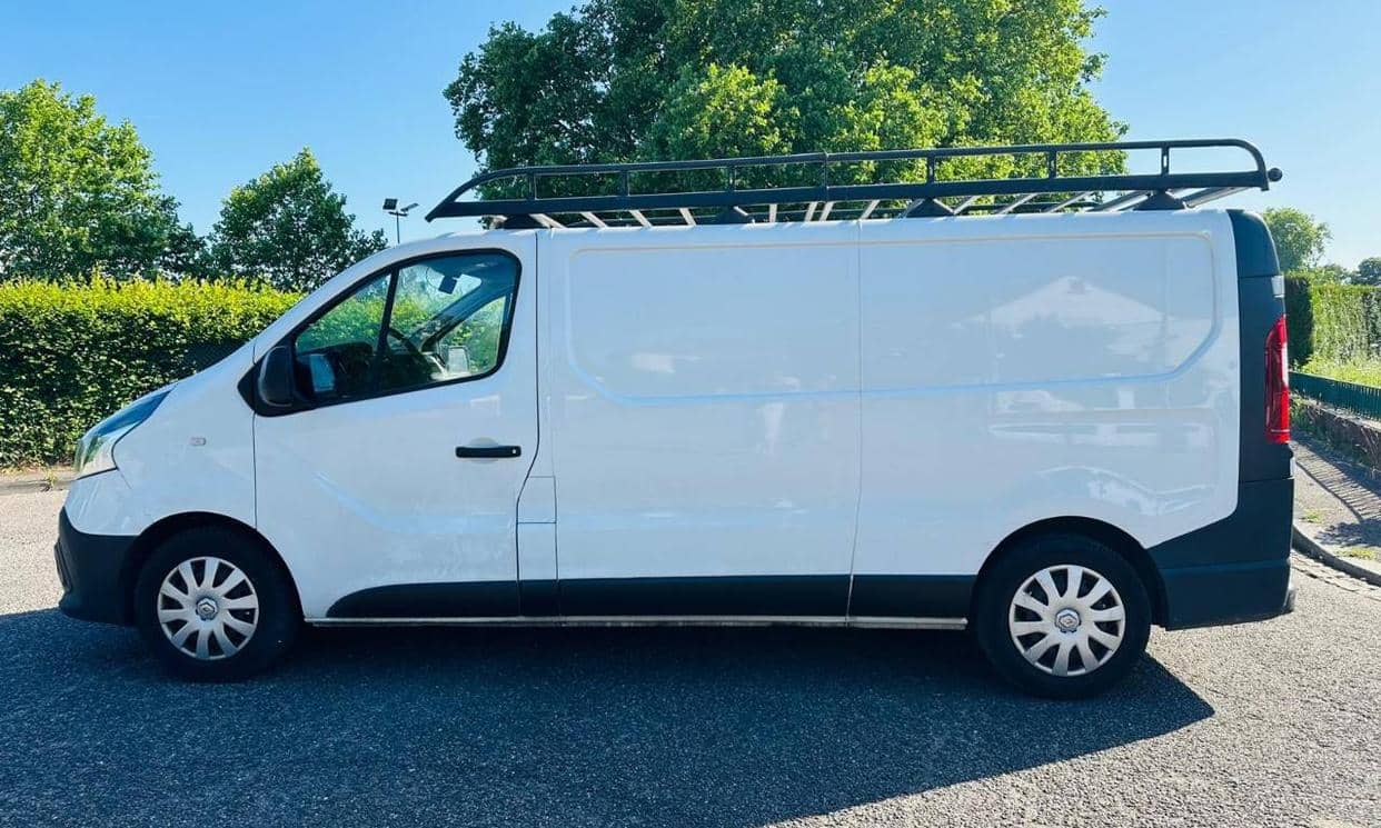 Renault TRAFIC III — photo 7