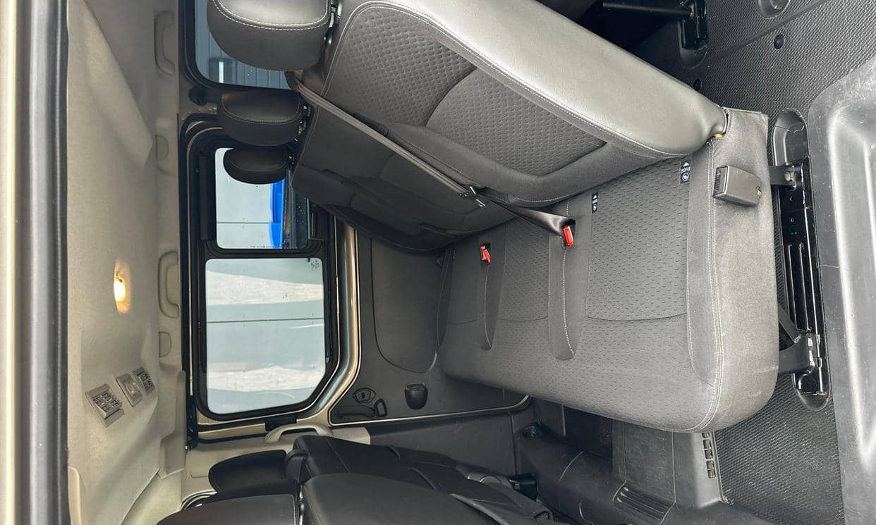 Opel VIVARO — photo 7
