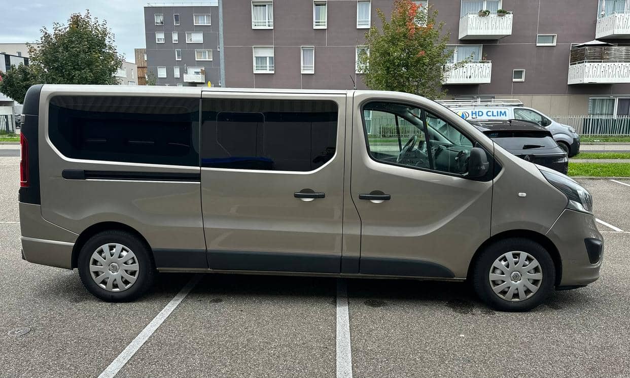 Opel VIVARO — photo 11