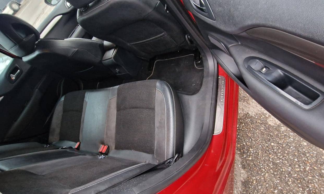 Citroen C4 — photo 12