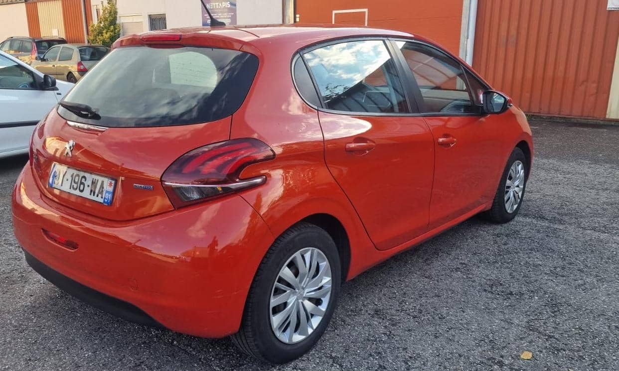 Peugeot 208 — photo 5