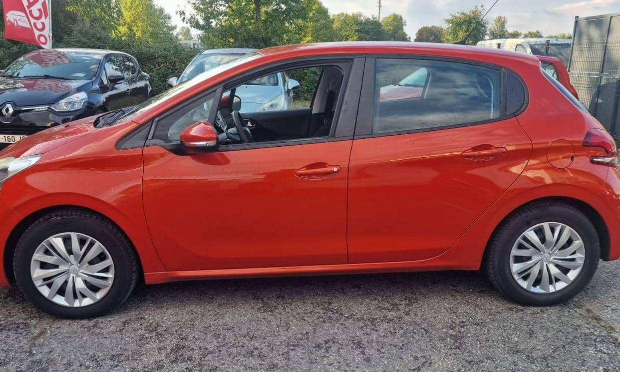 Peugeot 208 — photo 6