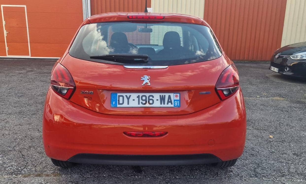 Peugeot 208 — photo 7