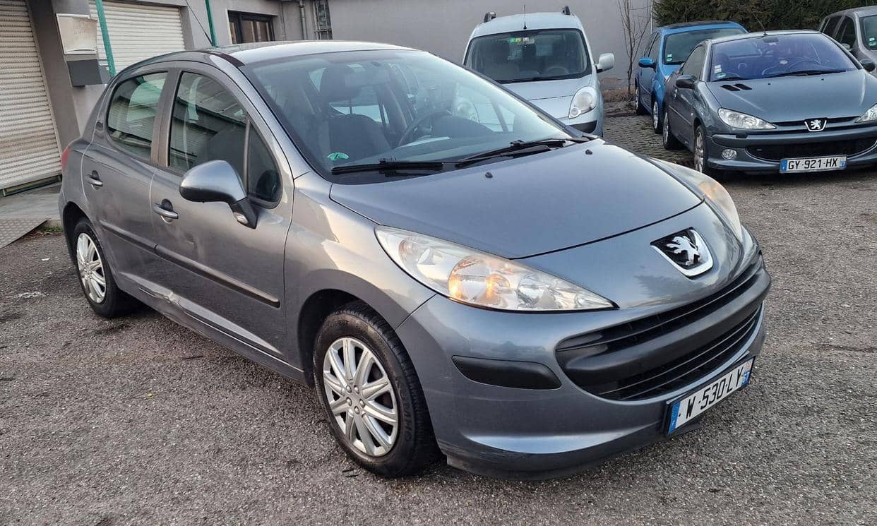 Peugeot 207 — photo 2