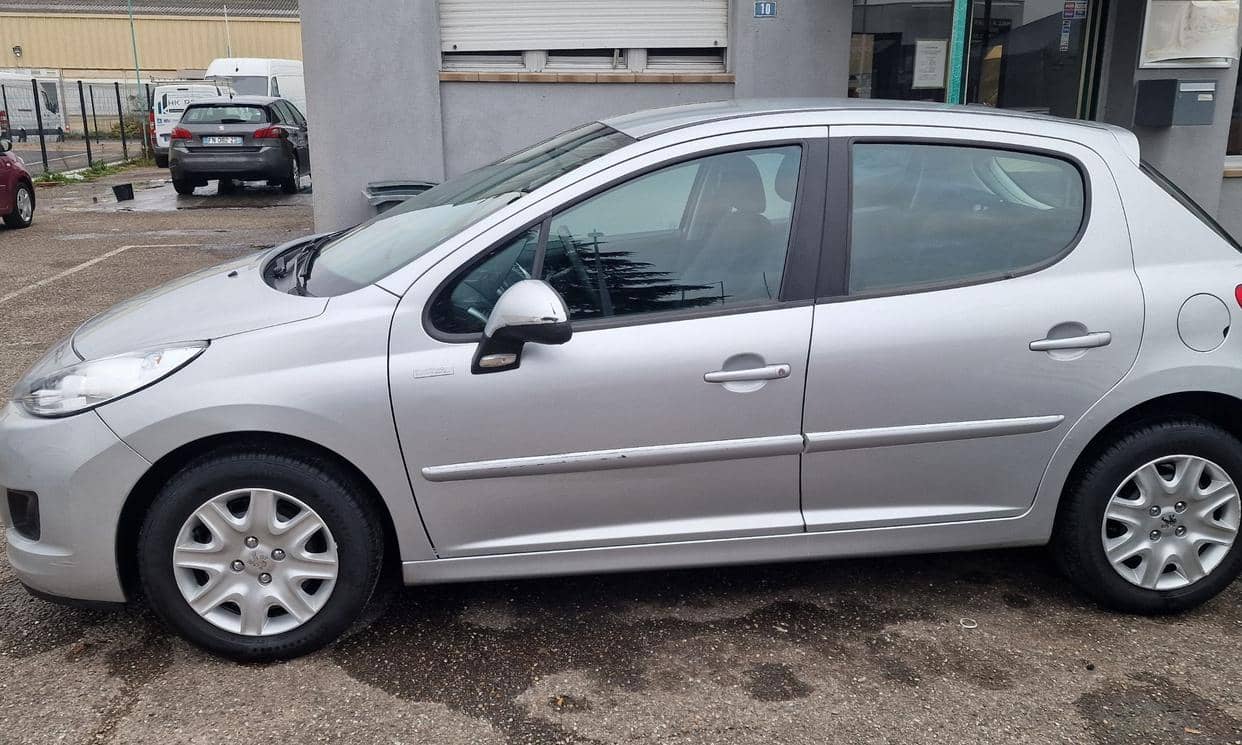 Peugeot 207 — photo 3