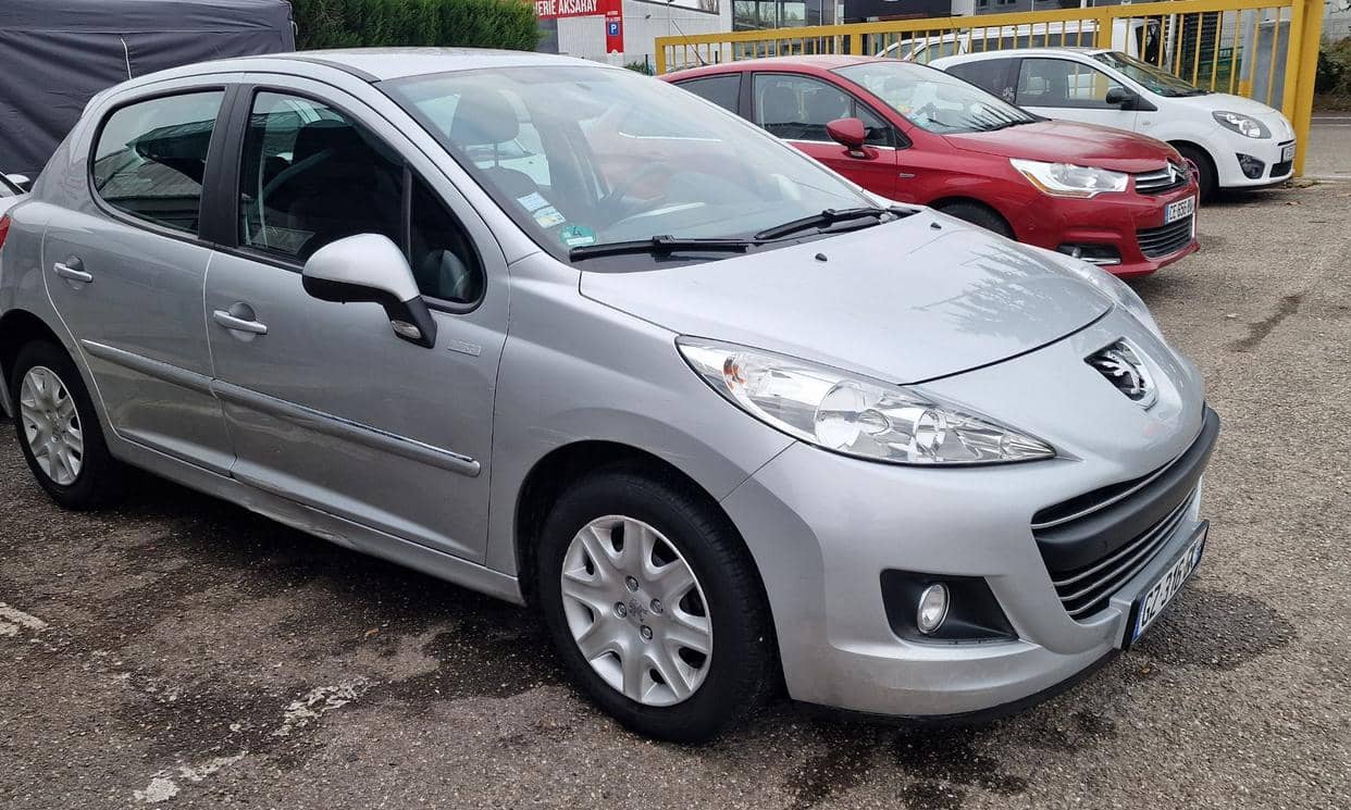 Peugeot 207 — photo 8