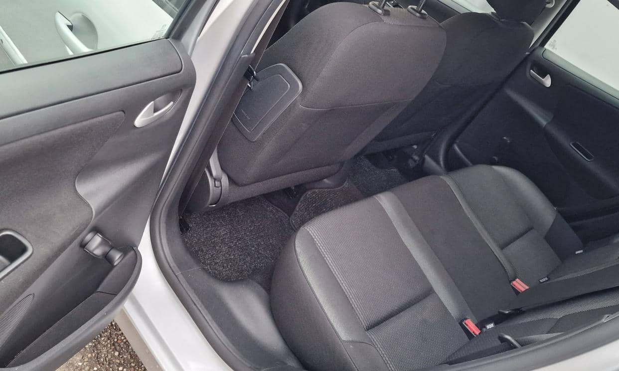 Peugeot 207 — photo 13