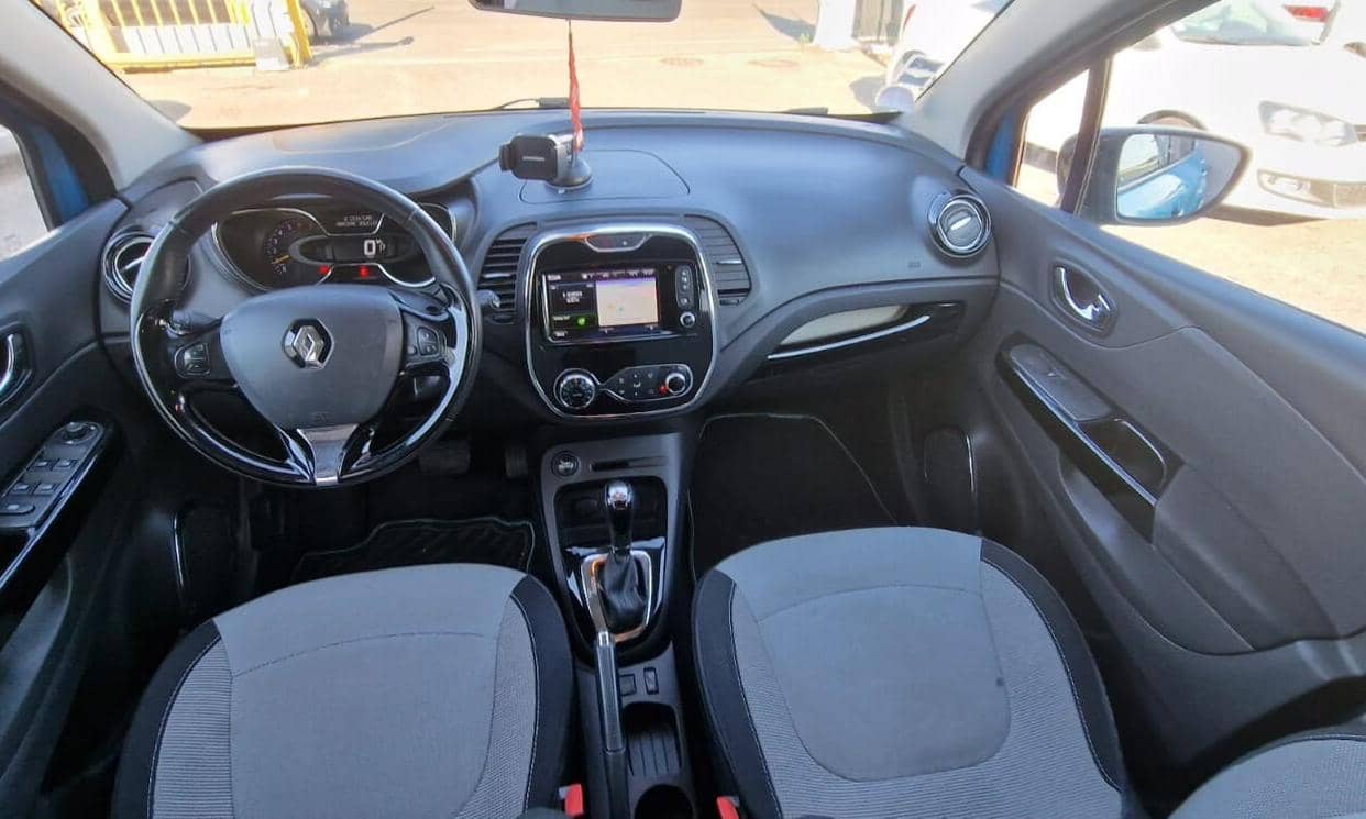 Renault CAPTUR — photo 13
