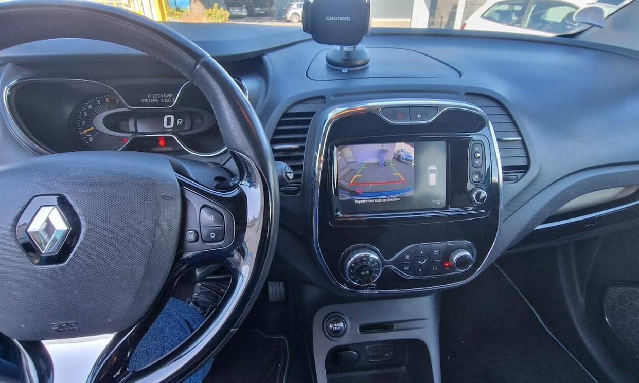 Renault CAPTUR — photo 12