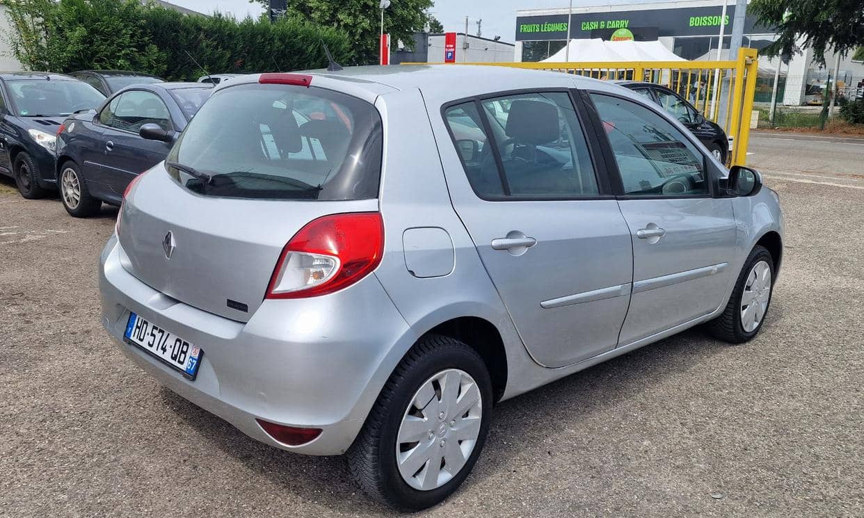 Renault CLIO III — photo 5