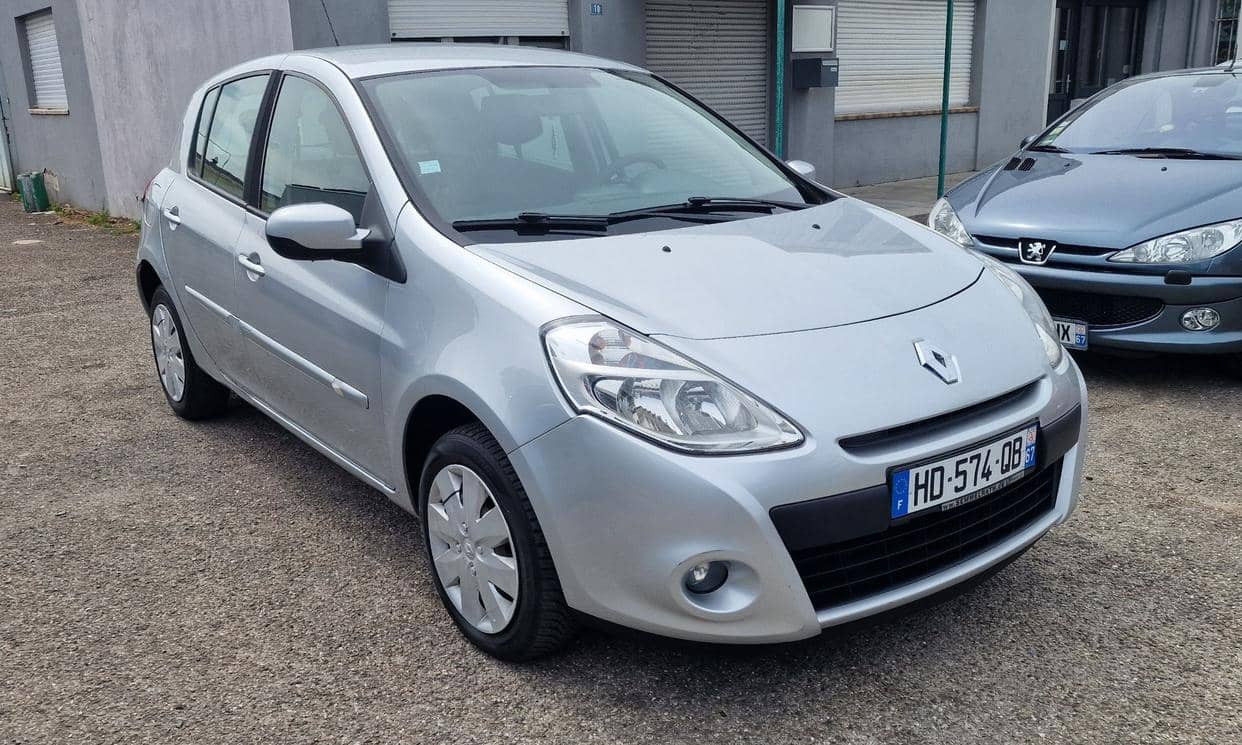 Renault CLIO III — photo 7