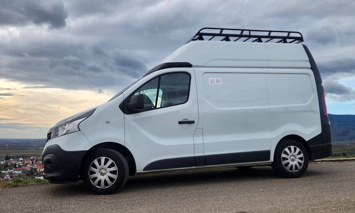 Renault TRAFIC III — photo 2