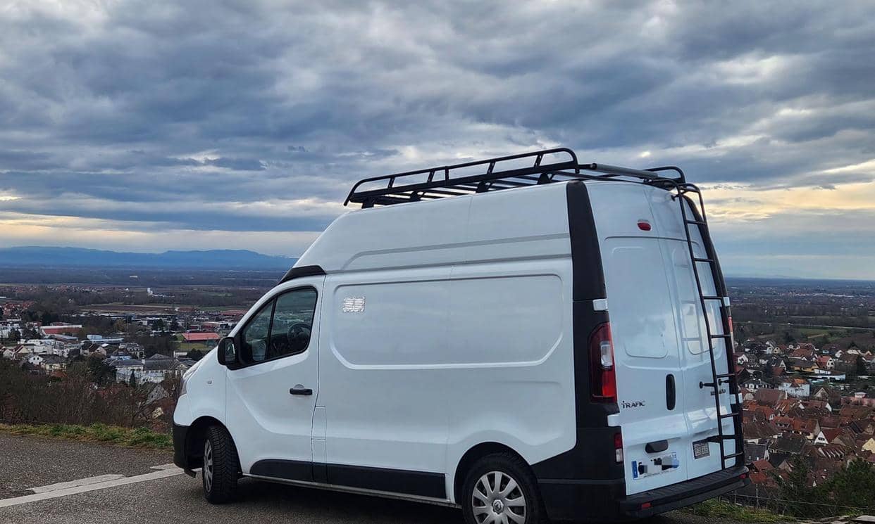 Renault TRAFIC III — photo 3