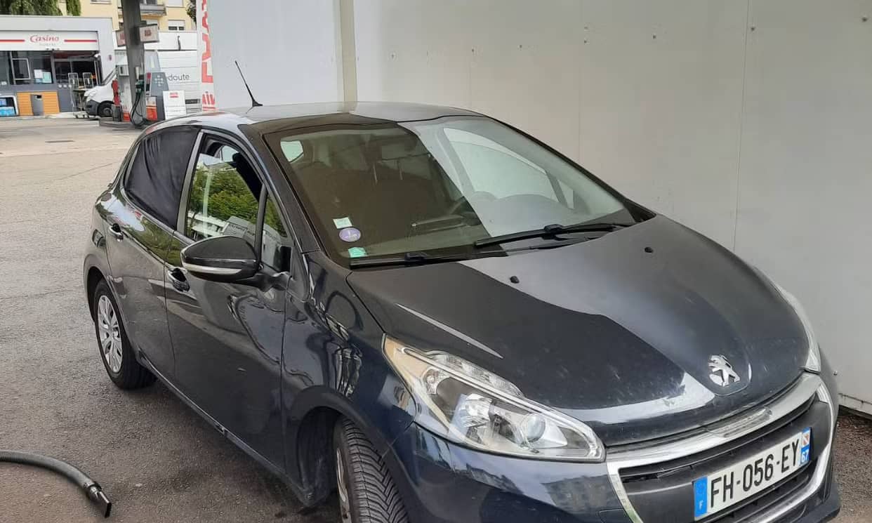 Peugeot 208 — photo 8