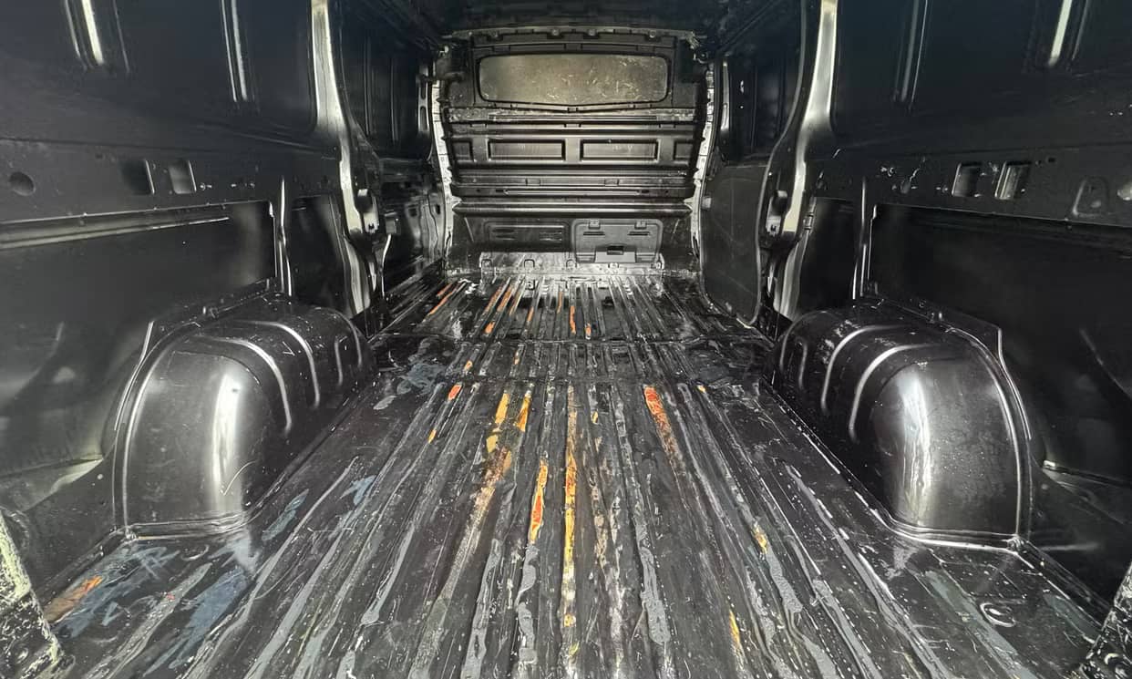 Renault TRAFIC III — photo 14