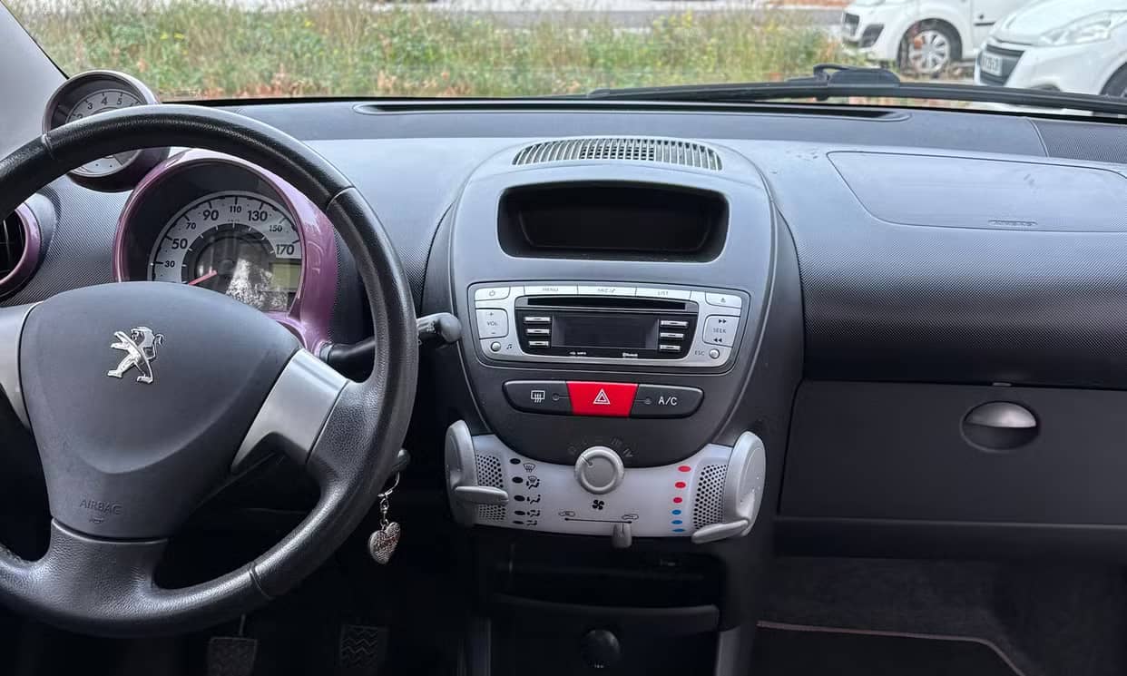 Peugeot 107 — photo 7