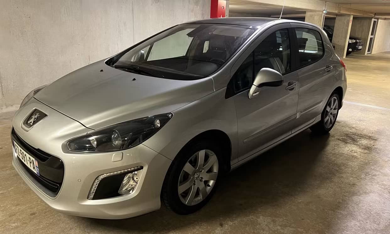 Peugeot 308 — photo 2