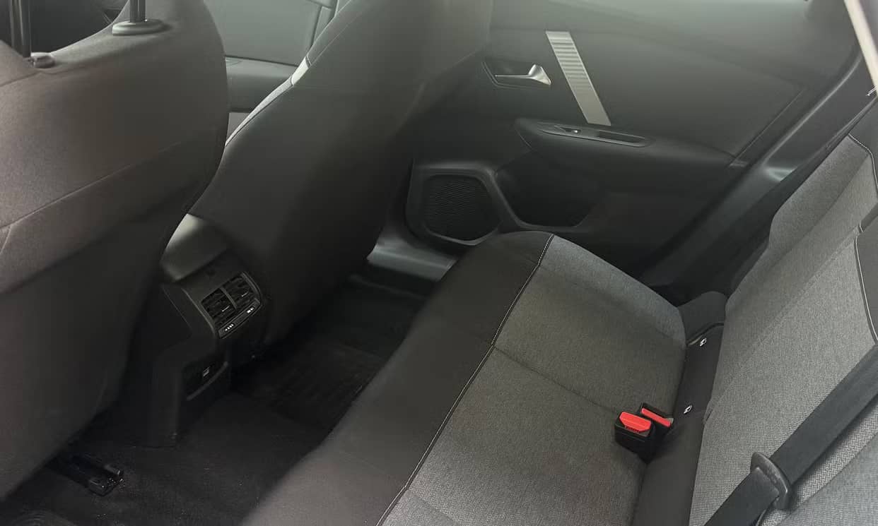 Citroen C4 — photo 4