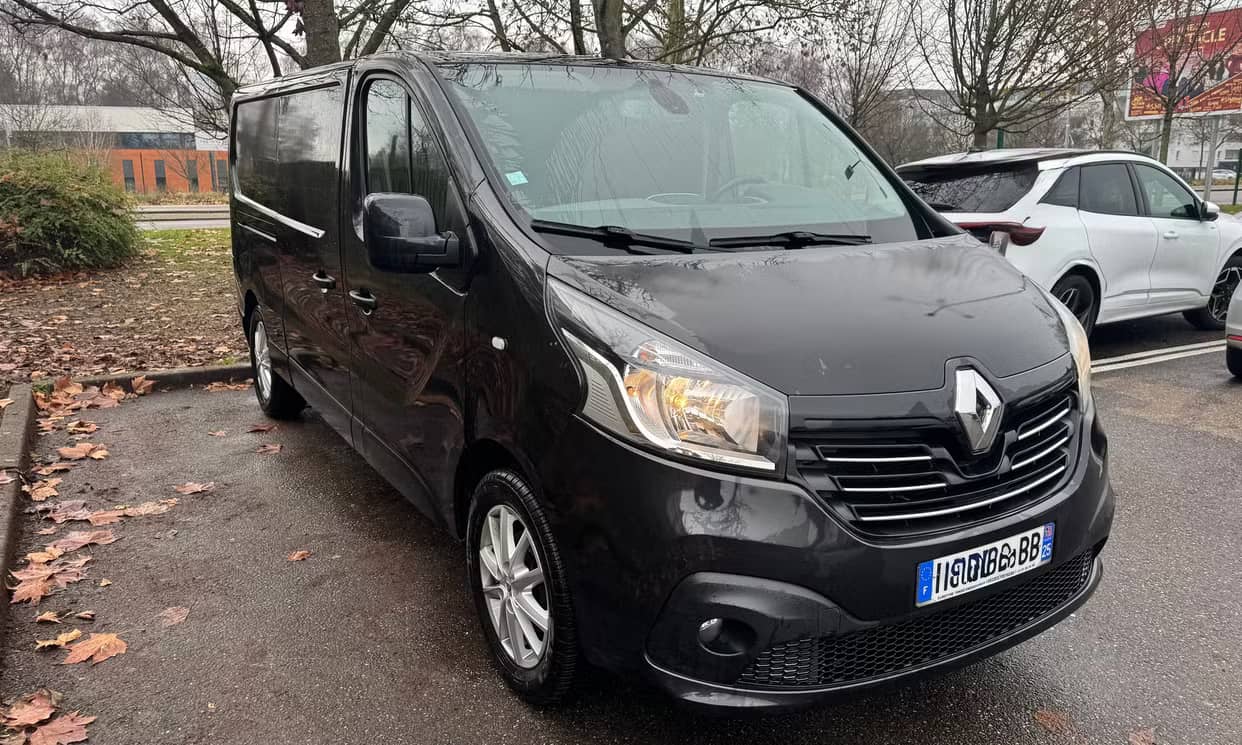 Renault TRAFIC III — photo 6