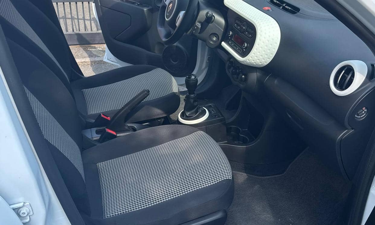 Renault TWINGO III — photo 5