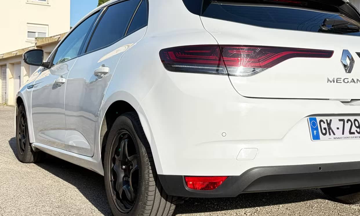 Renault MEGANE IV — photo 7