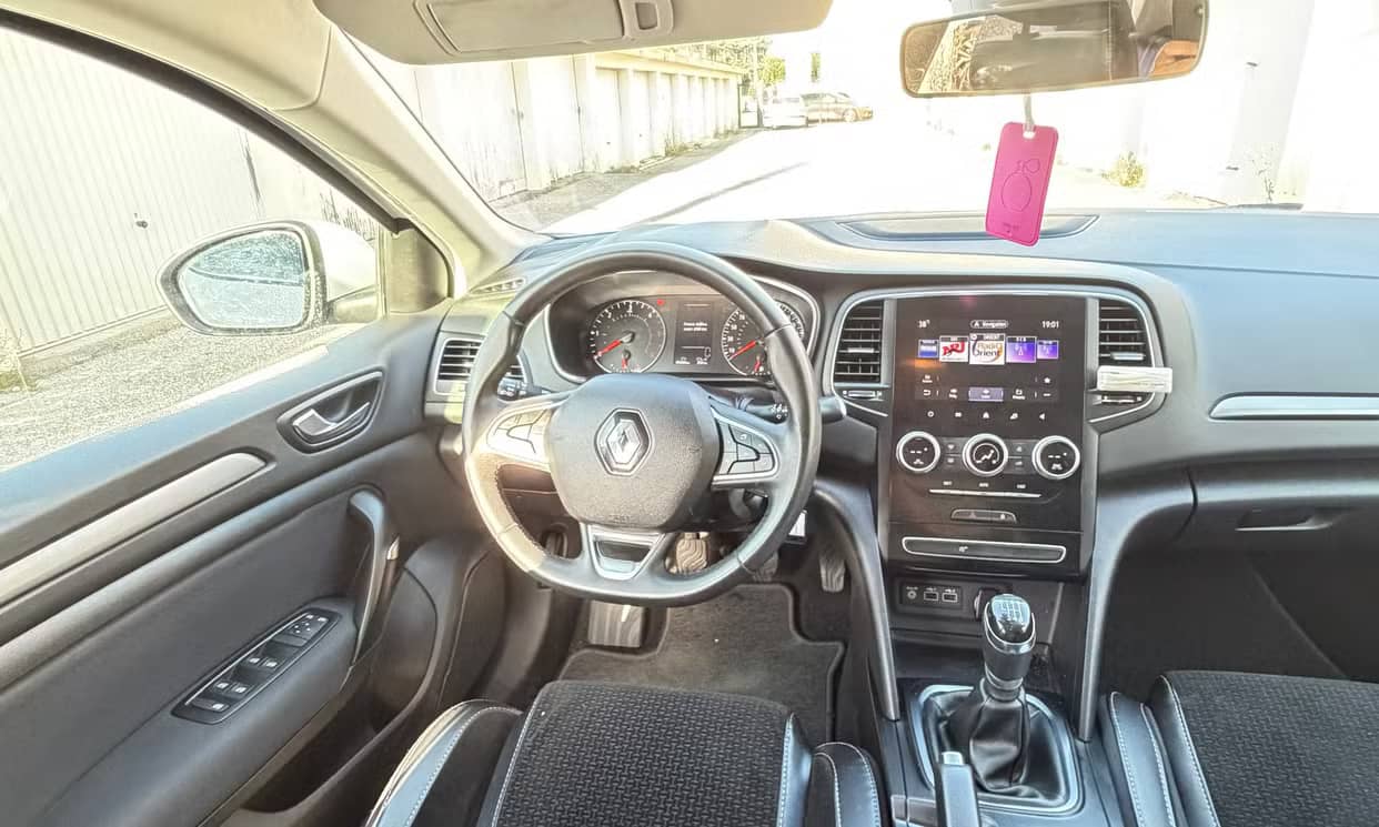 Renault MEGANE IV — photo 5
